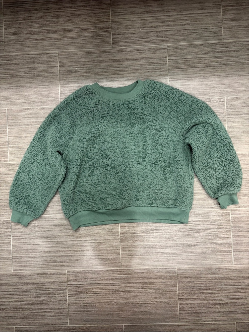 Old navy size large dark green fuzzy sweatshirt